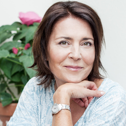 Sabine Fäth war früher u.a. Chefredakteurin der Für Sie. Jetzt hat sie ScribersHub gegründet.